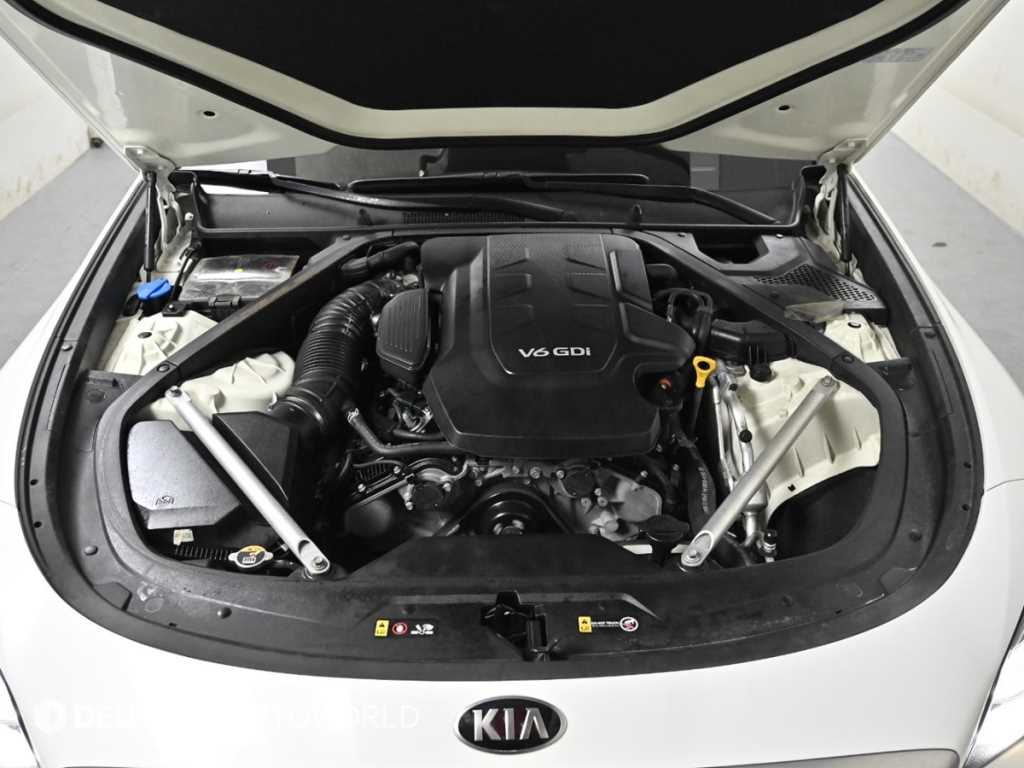 KIA K9 - Vista 6