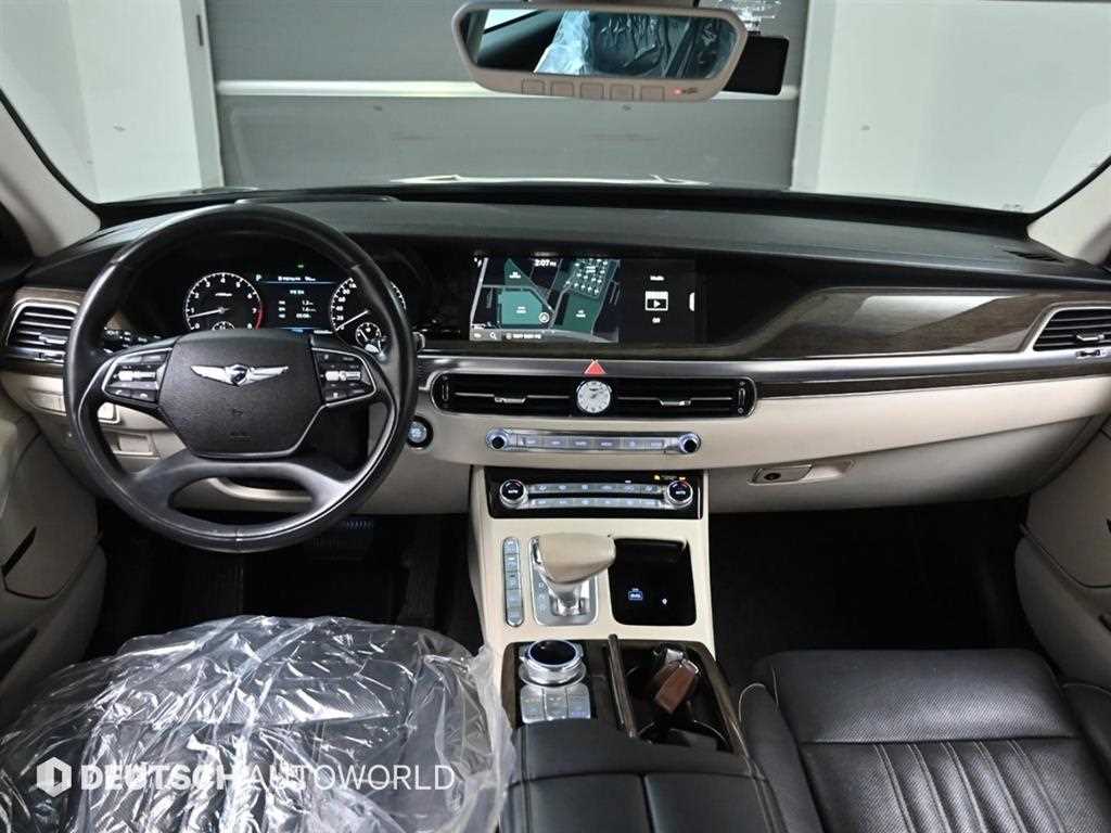 Genesis G90 - Vista 7