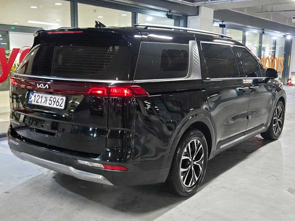 KIA Carnival - Vista 4