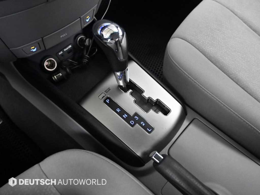 HYUNDAI Avante - Vista 9