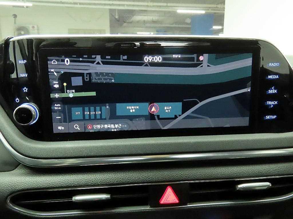 HYUNDAI Sonata - Vista 9