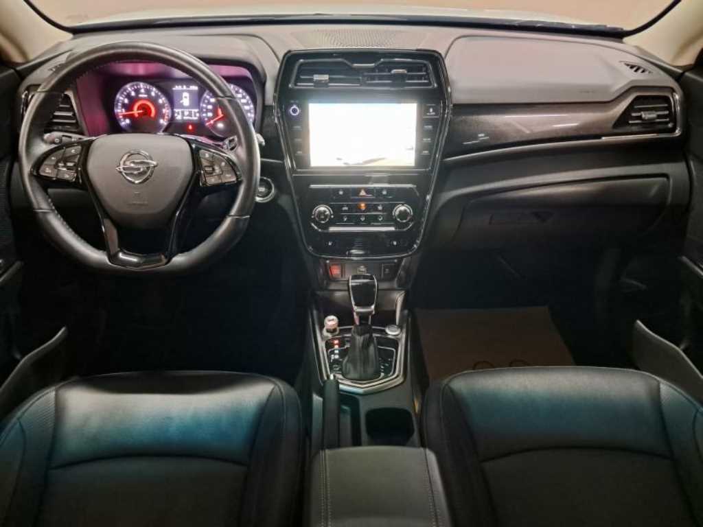 Ssangyong Tivoli - Vista 10