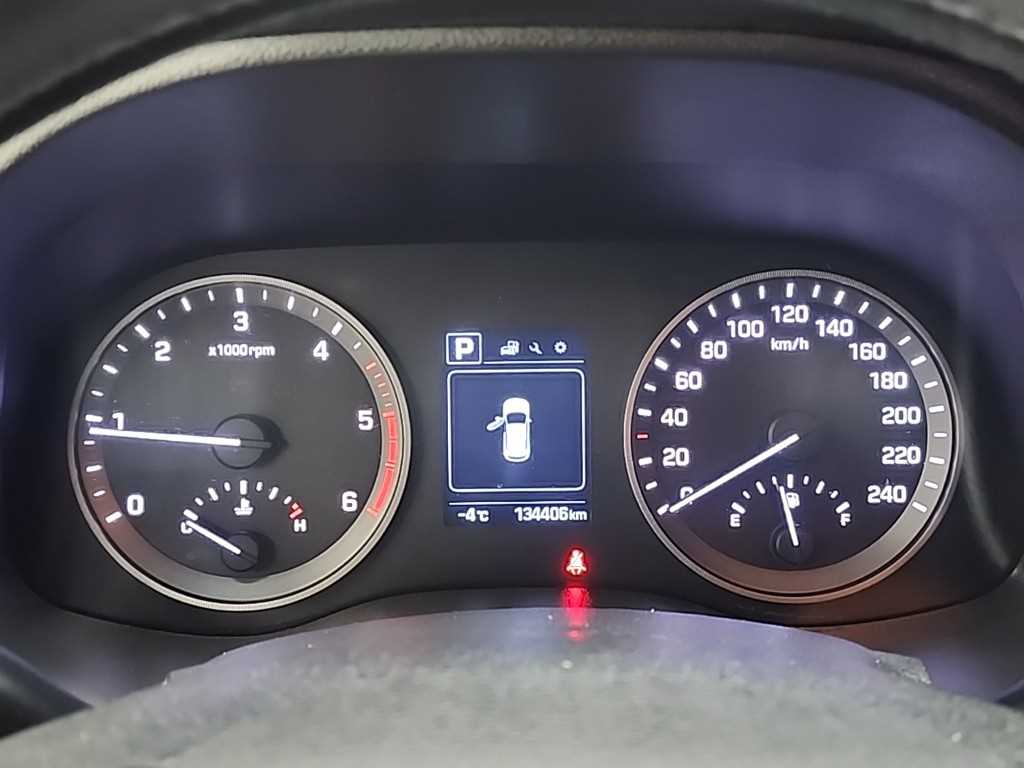 HYUNDAI Tucson - Vista 6