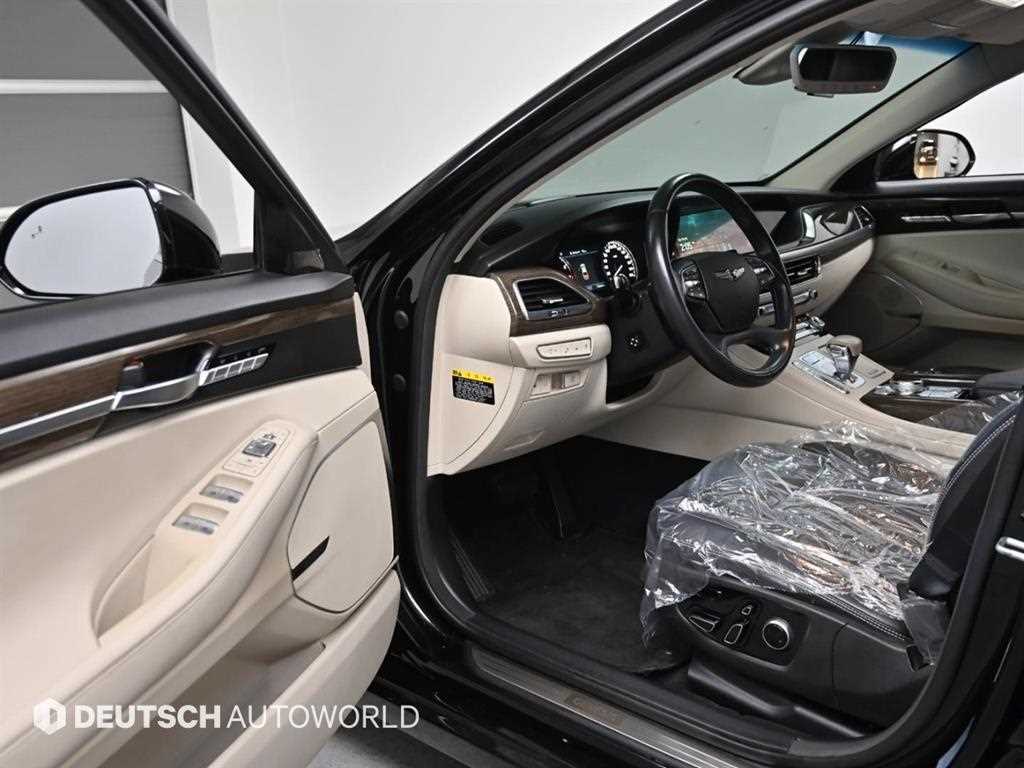 Genesis G90 - Vista 11