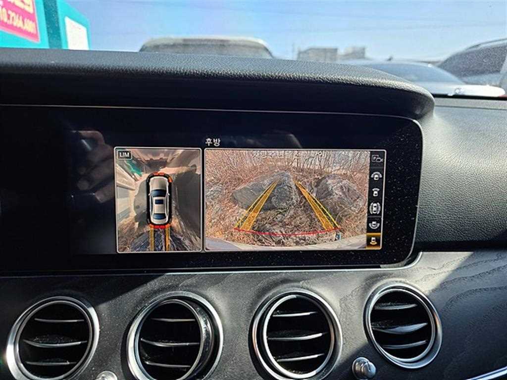 Mercedes Benz E class - Vista 9