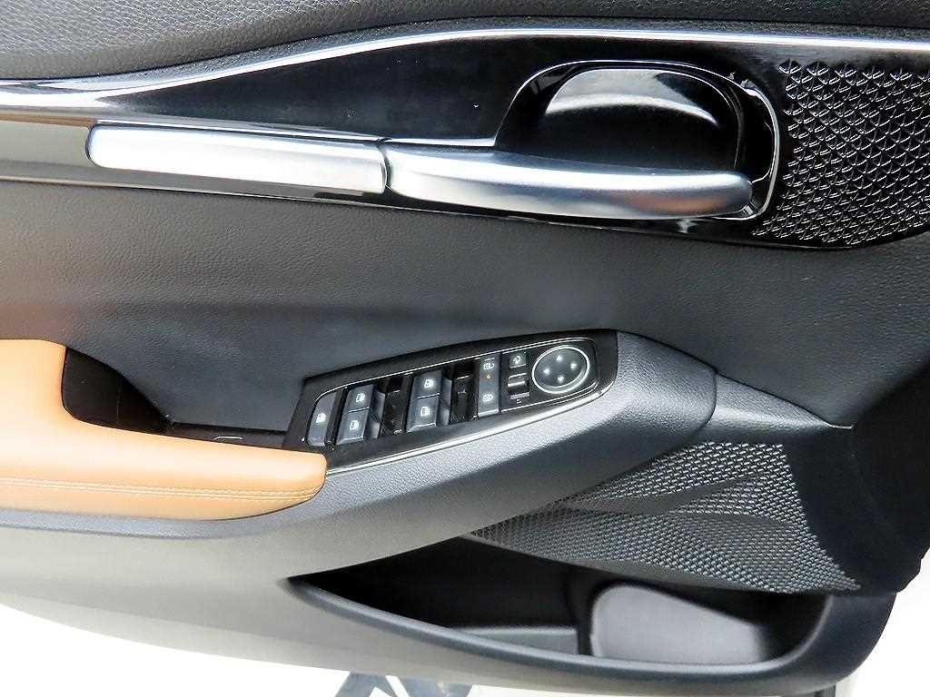 KIA Seltos - Vista 11