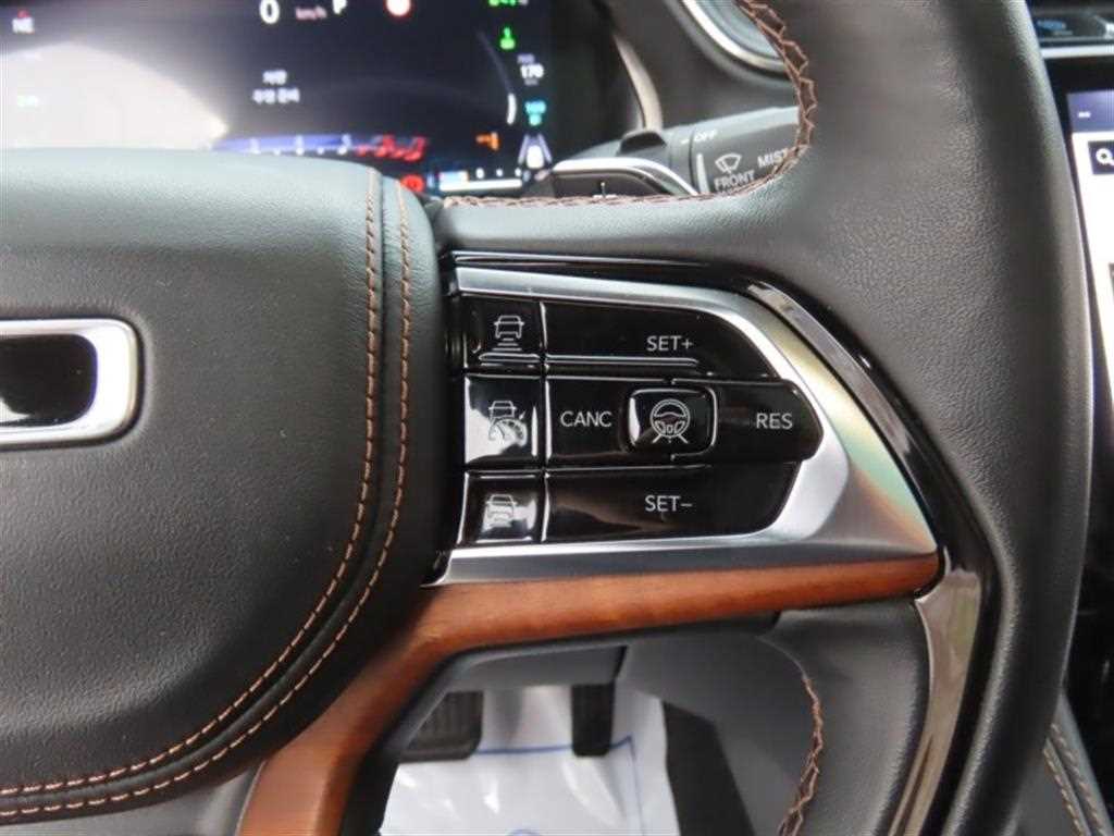 Jeep Cherokee - Vista 11