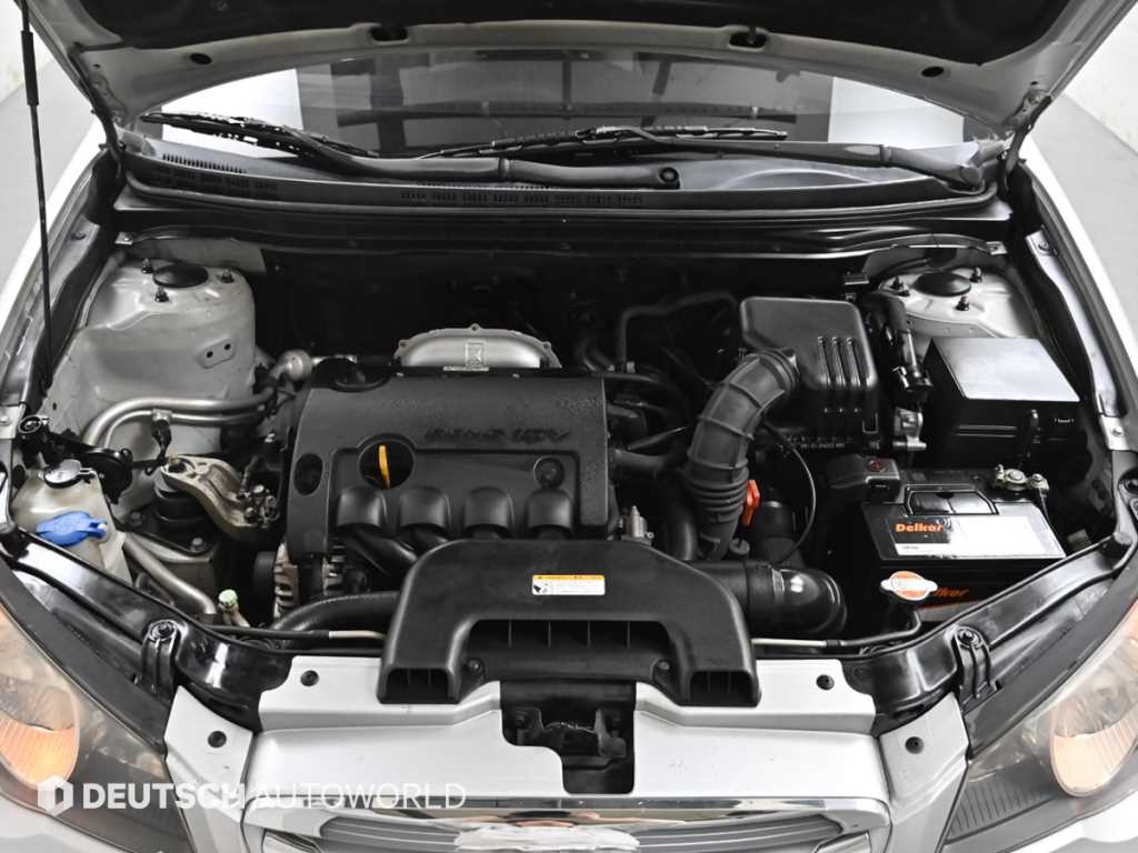 HYUNDAI Avante - Vista 6