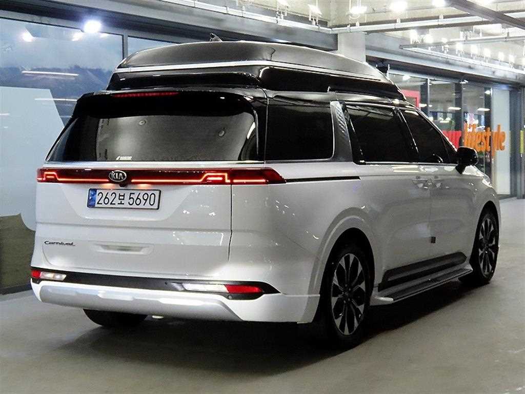 KIA Carnival - Vista 4