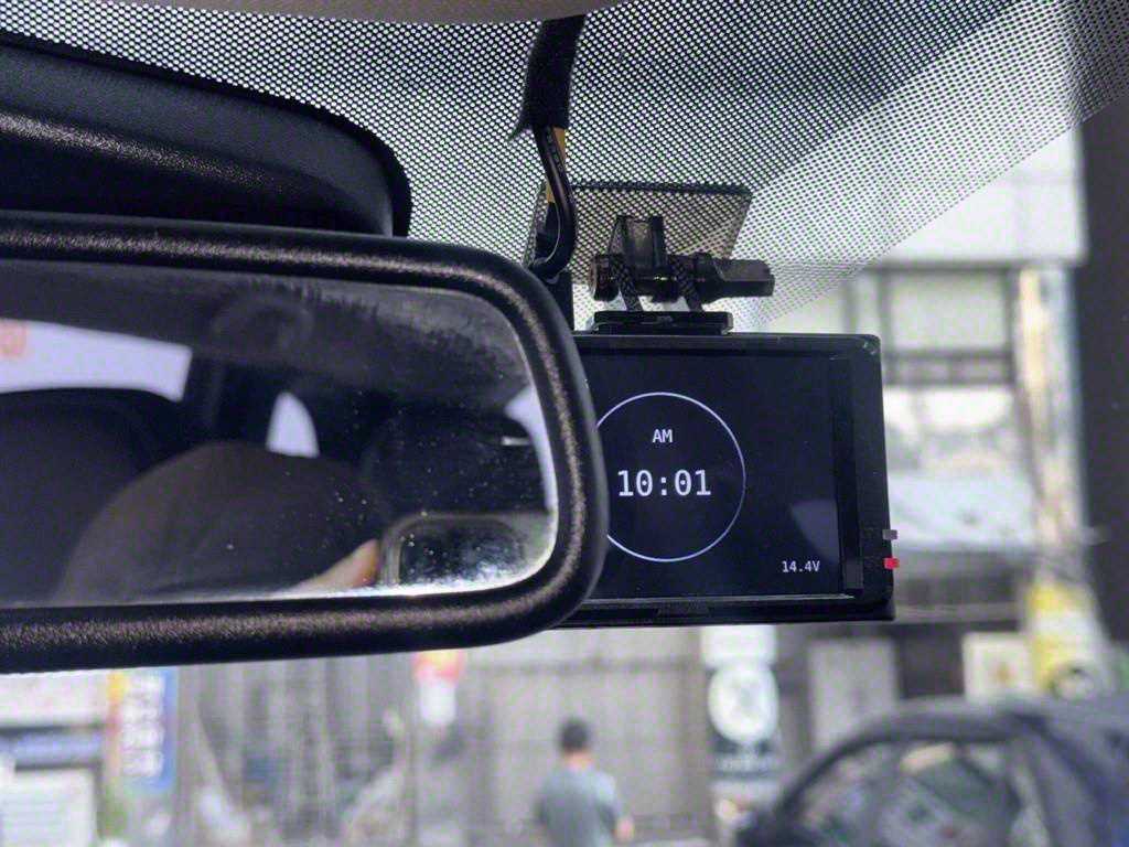 SAMSUNG QM6 - Vista 11