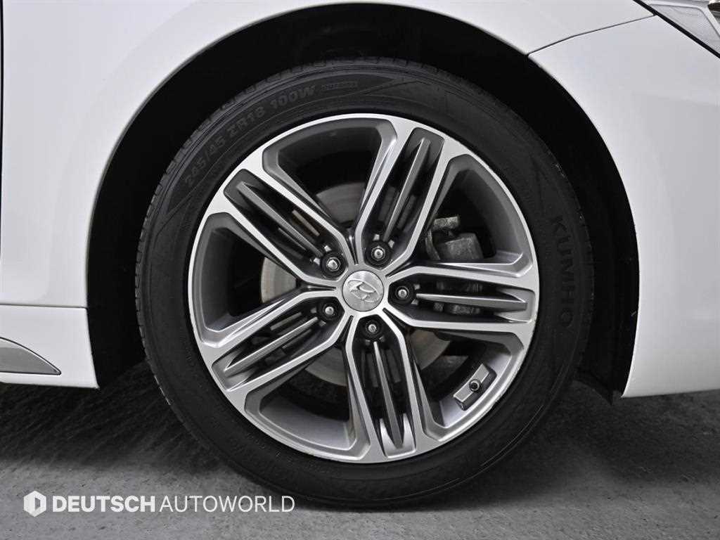 HYUNDAI Grandeur - Vista 5