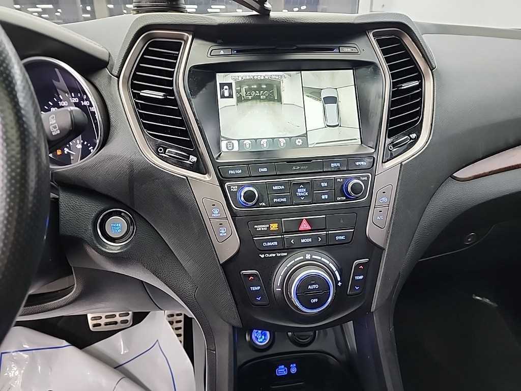 HYUNDAI Santa Fe - Vista 10