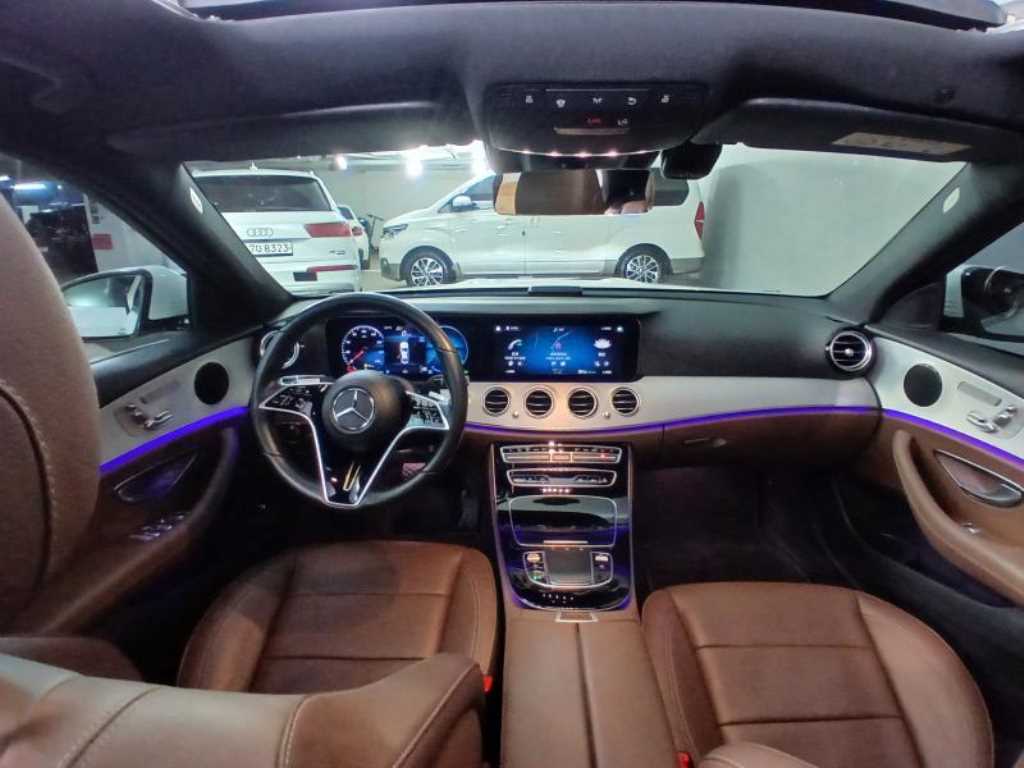 Mercedes Benz E class - Vista 6