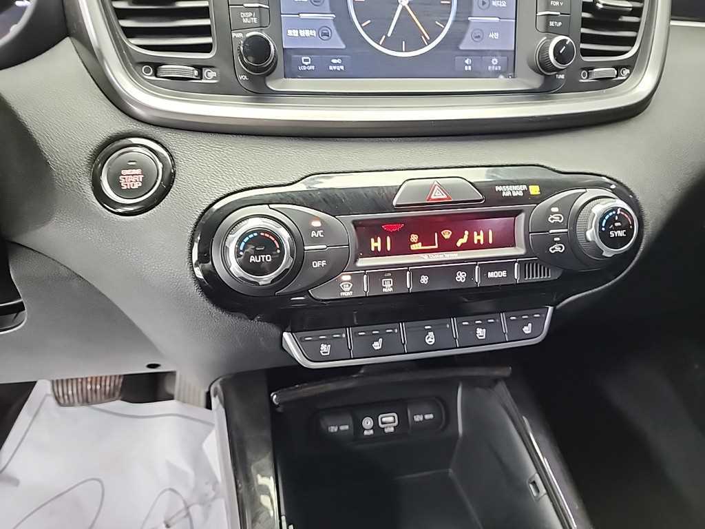 KIA Sorento - Vista 10