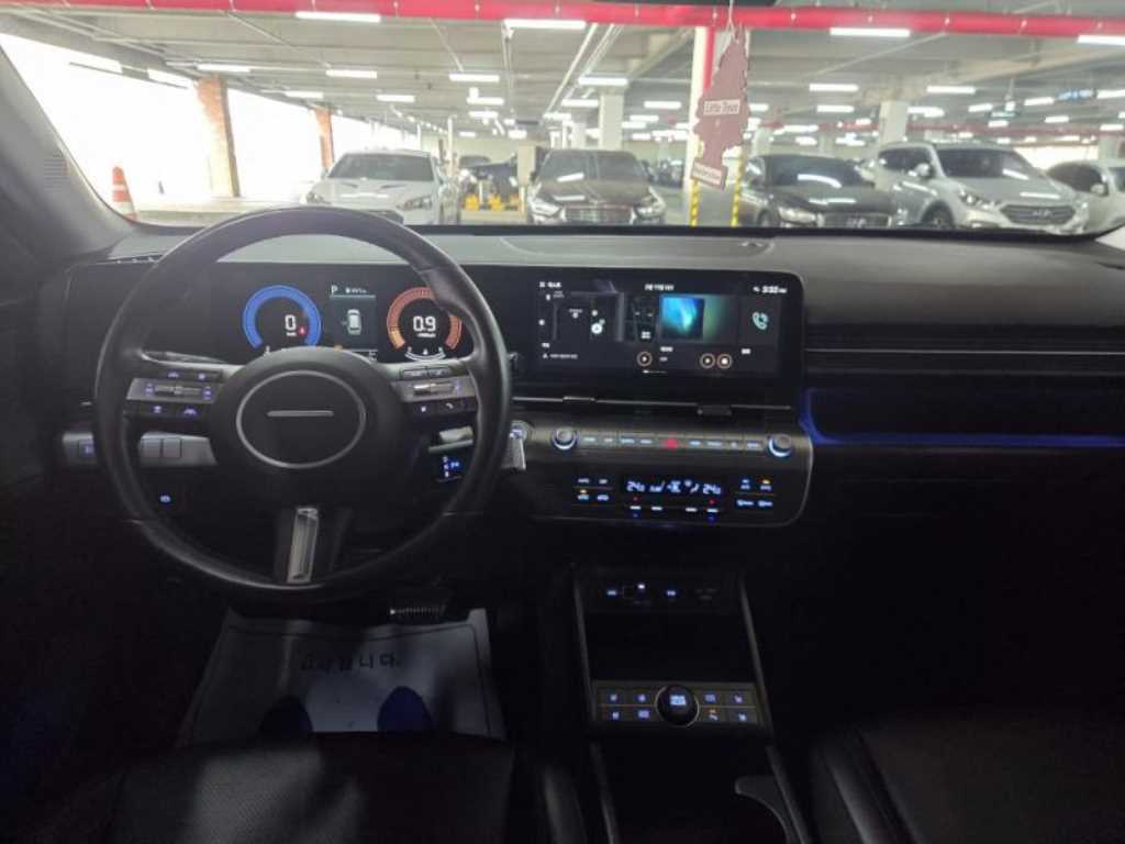 HYUNDAI Kona - Vista 8