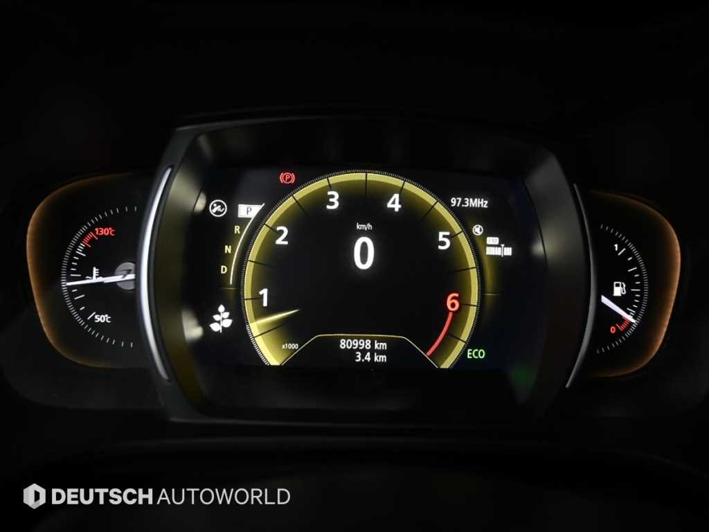 SAMSUNG QM6 - Vista 8