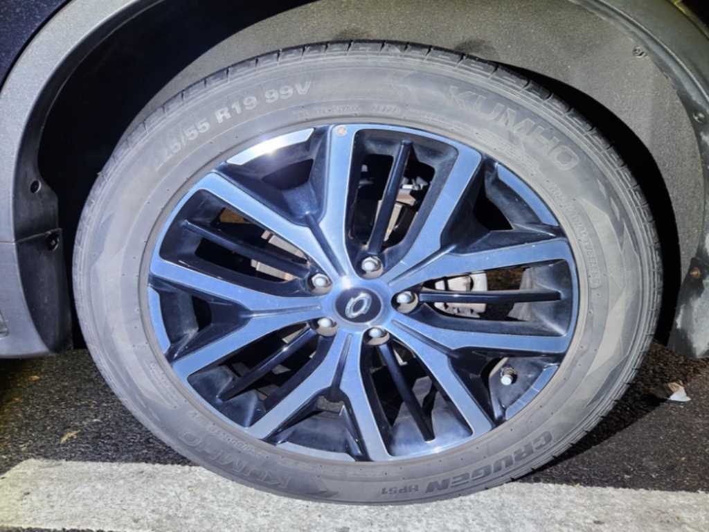 SAMSUNG QM6 - Vista 8