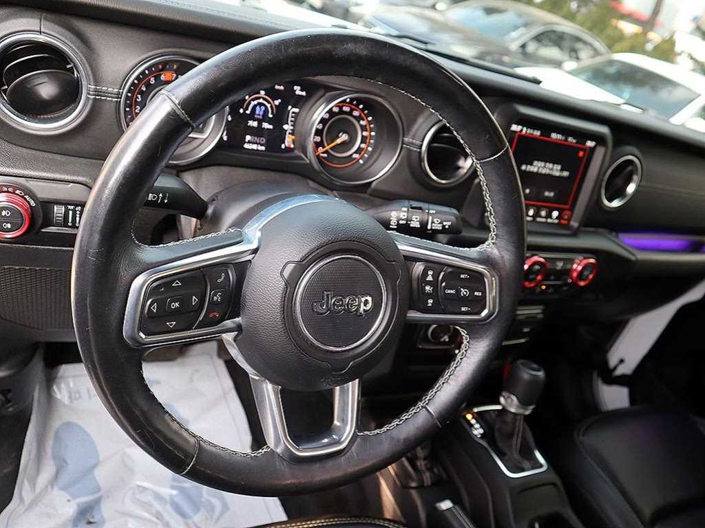 Jeep Wrangler - Vista 8