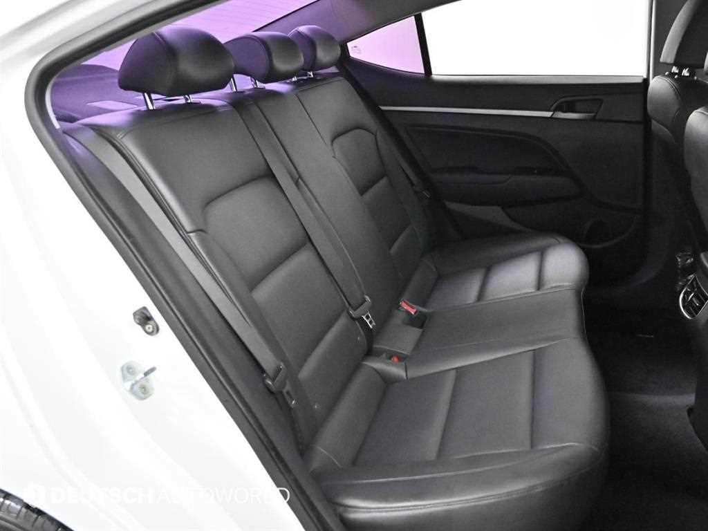 HYUNDAI Avante - Vista 12