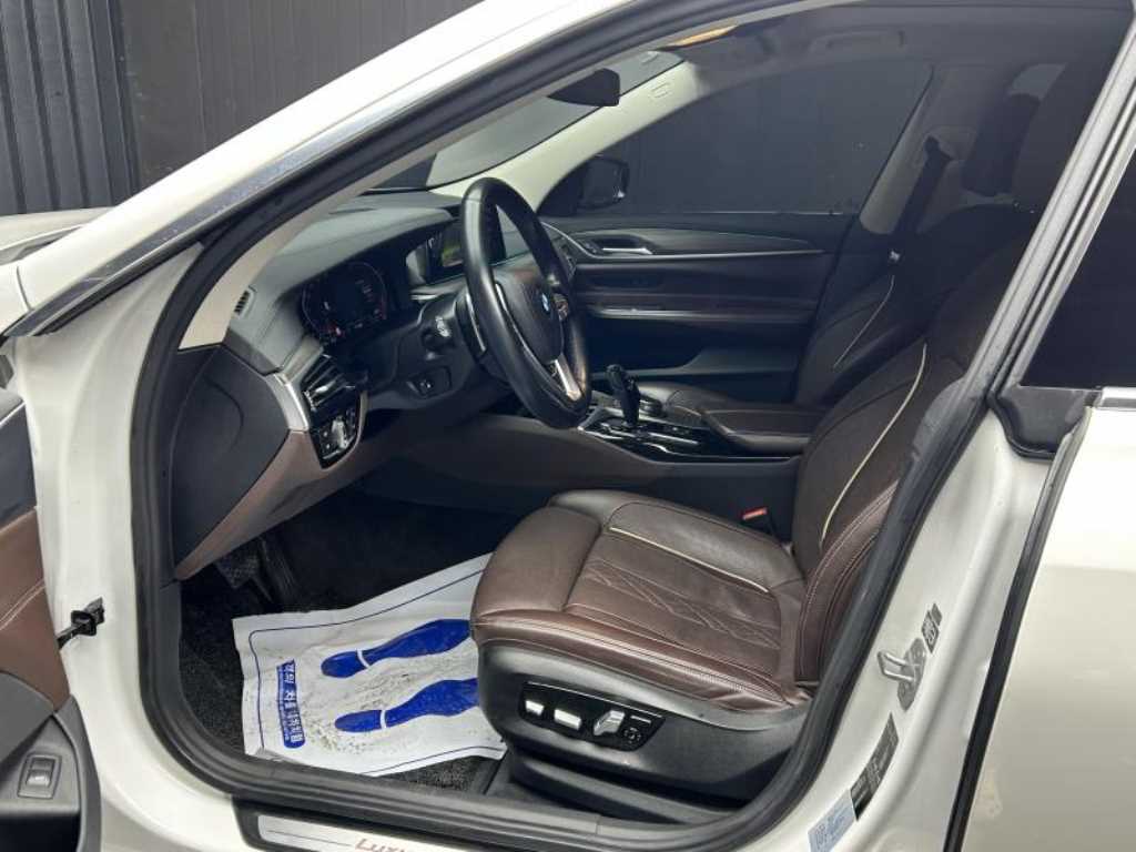 BMW Gran Turismo - Vista 5