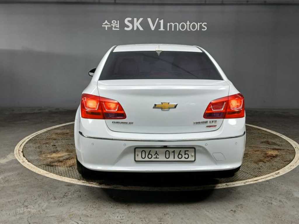 Chevrolet Cruise - Vista 5