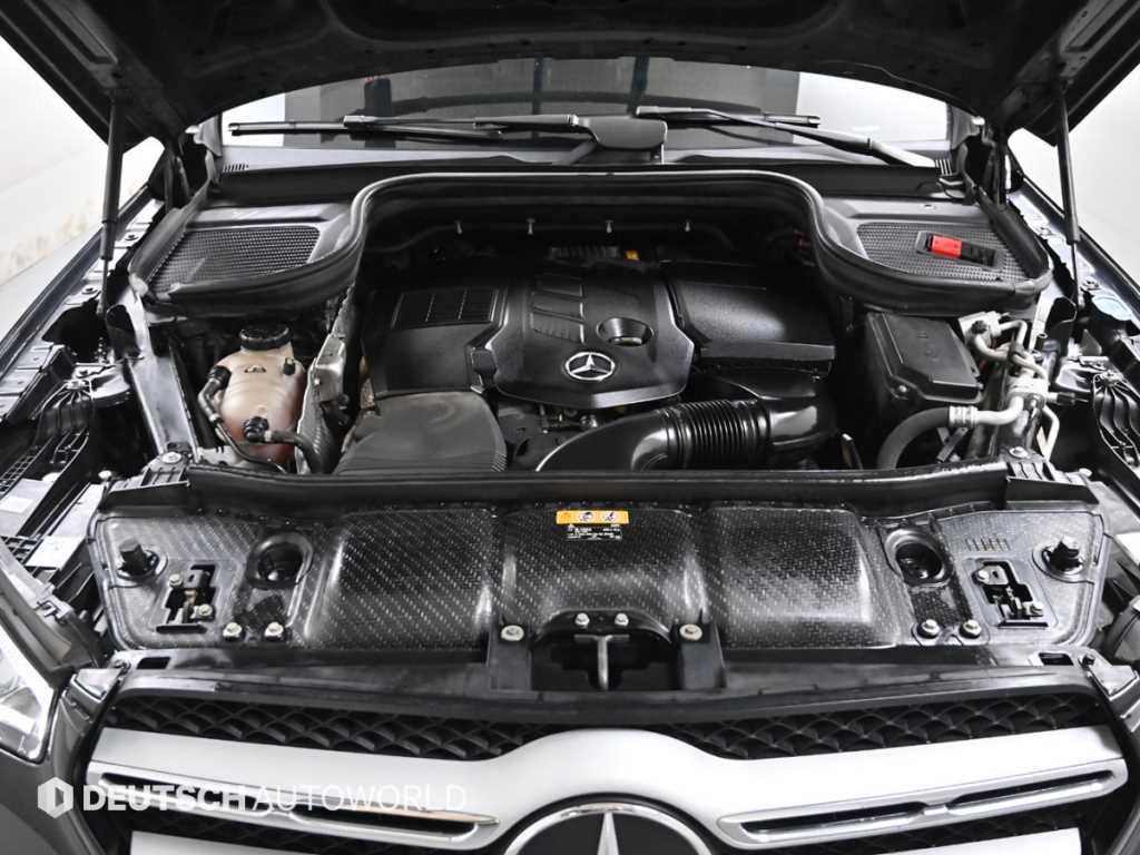 Mercedes Benz GLE Class - Vista 6