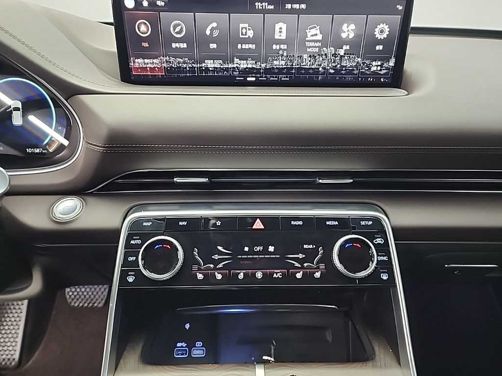 Genesis GV80 - Vista 10