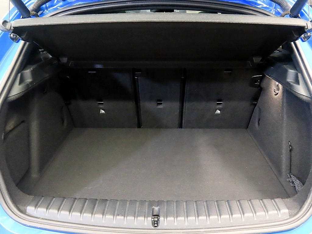 BMW 1 series 2023 Azul - Importación desde Corea - HF Imports Iquique - Foto 17