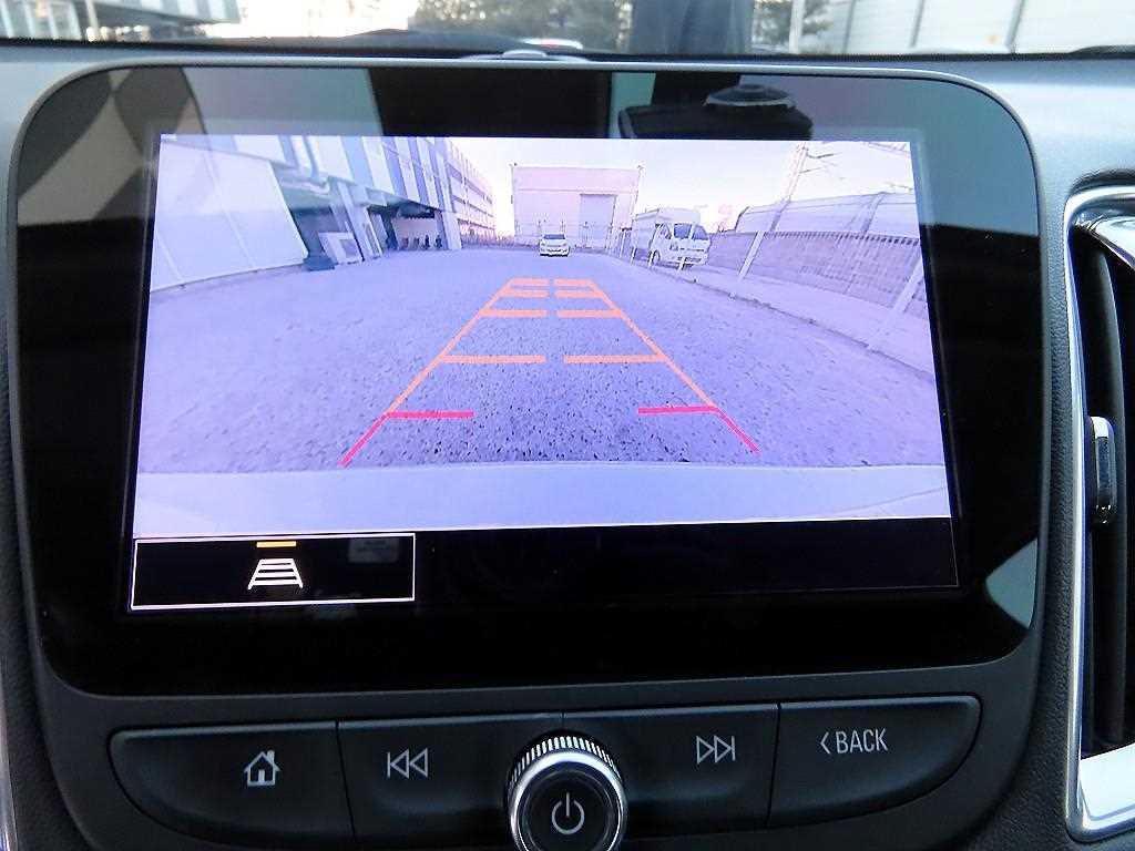 Chevrolet Malibu 2021 Blanco - Importación desde Corea - HF Imports Iquique - Foto 15