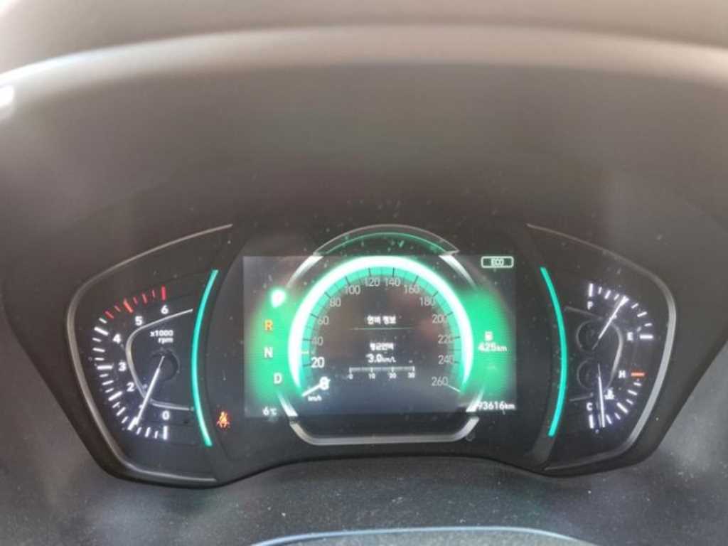 HYUNDAI Santa Fe - Vista 6