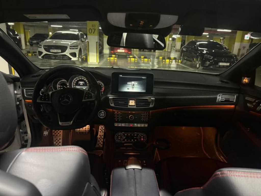 Mercedes Benz CLS Class - Vista 3