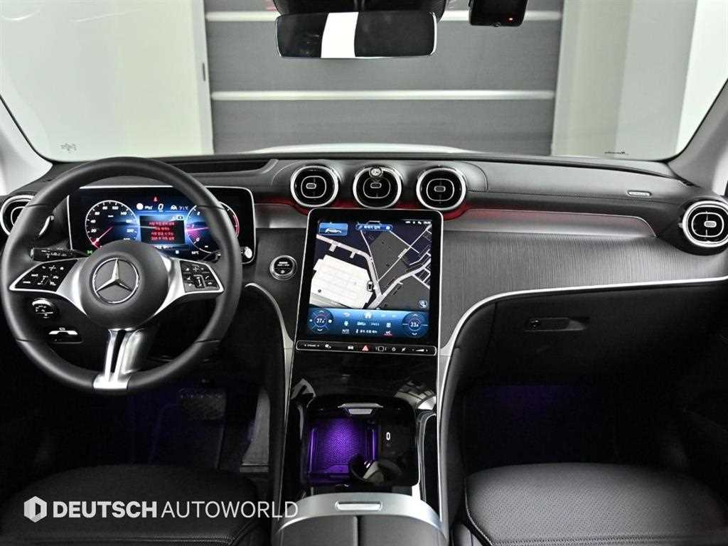 Mercedes Benz GLC Class - Vista 7