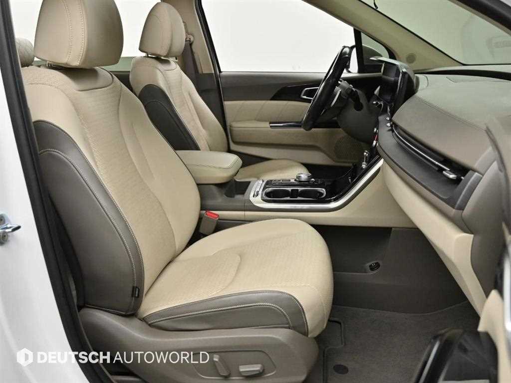 KIA Carnival - Vista 10