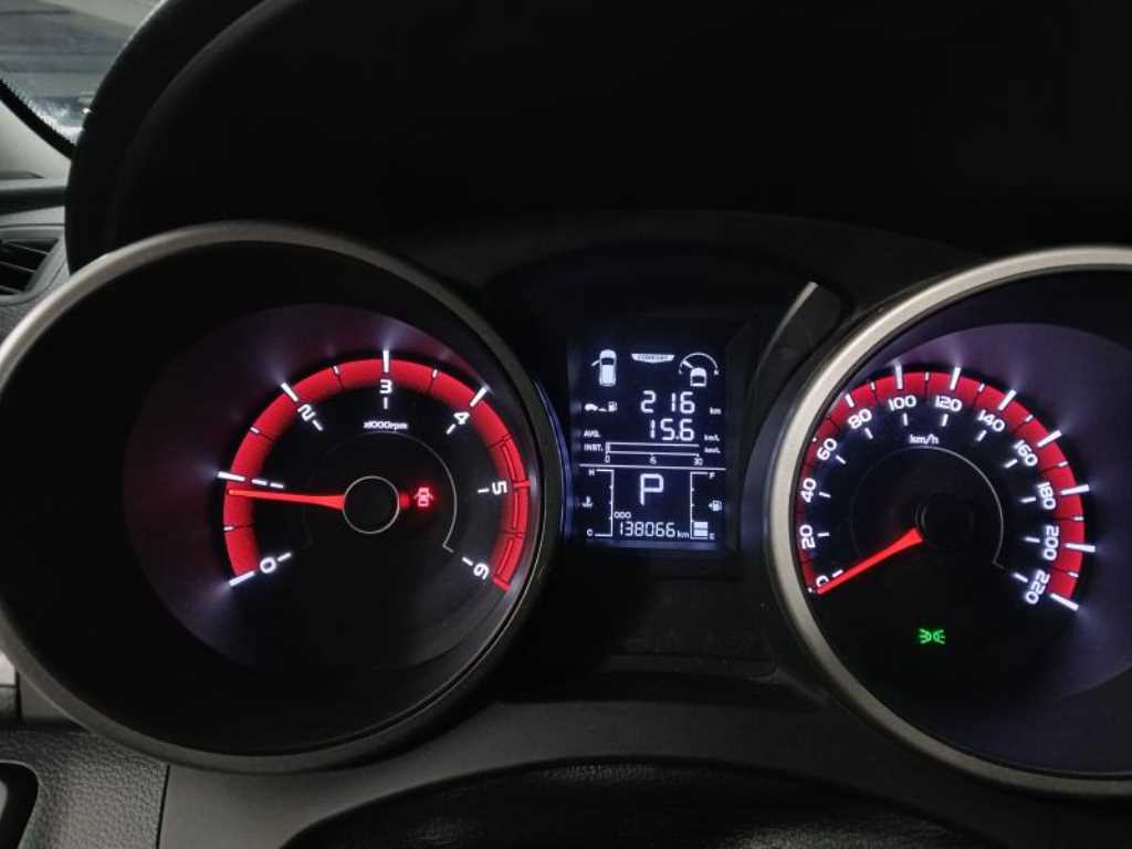 Ssangyong Tivoli - Vista 9