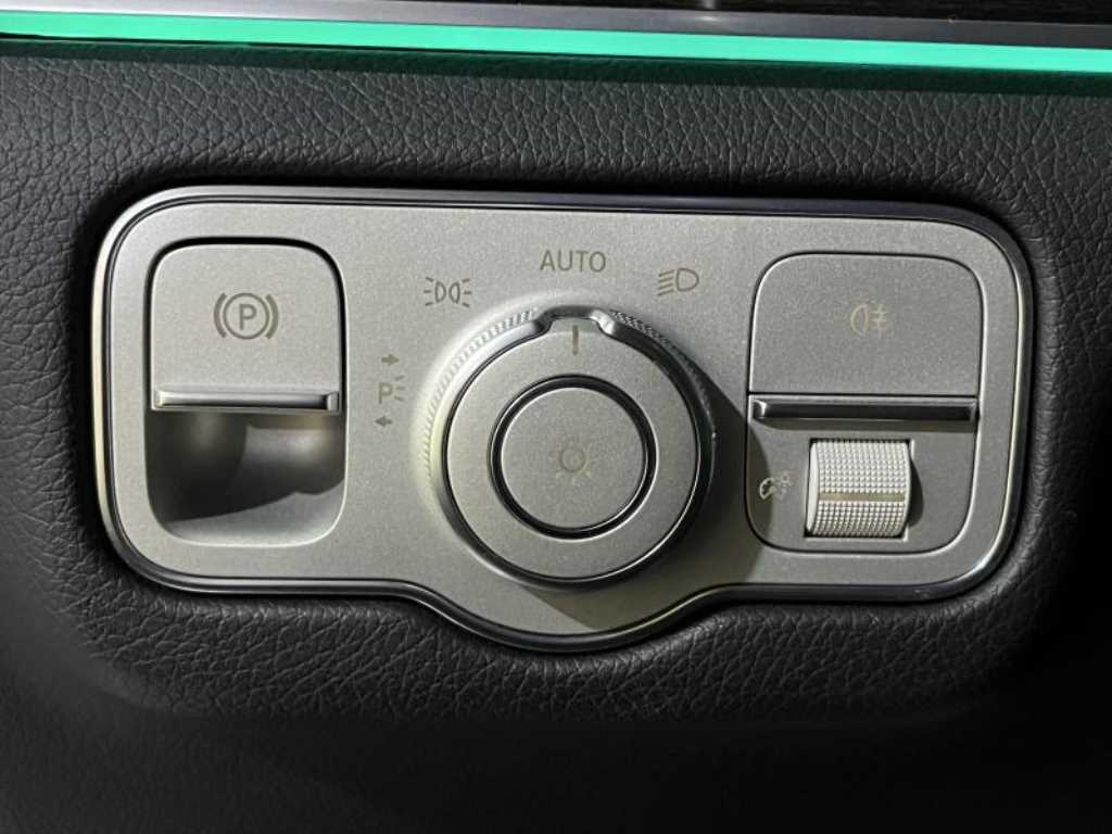 Mercedes Benz GLE Class - Vista 11