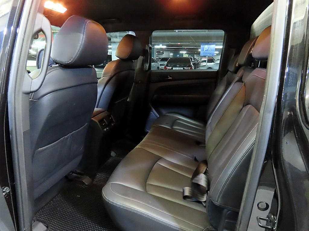Ssangyong Rexton - Vista 7