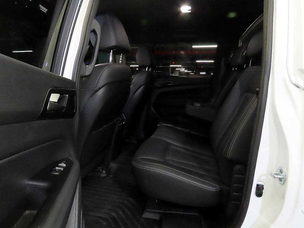 Ssangyong Rexton - Vista 7