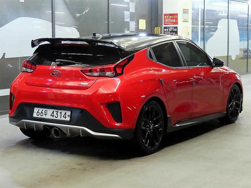 HYUNDAI Veloster - Vista 4