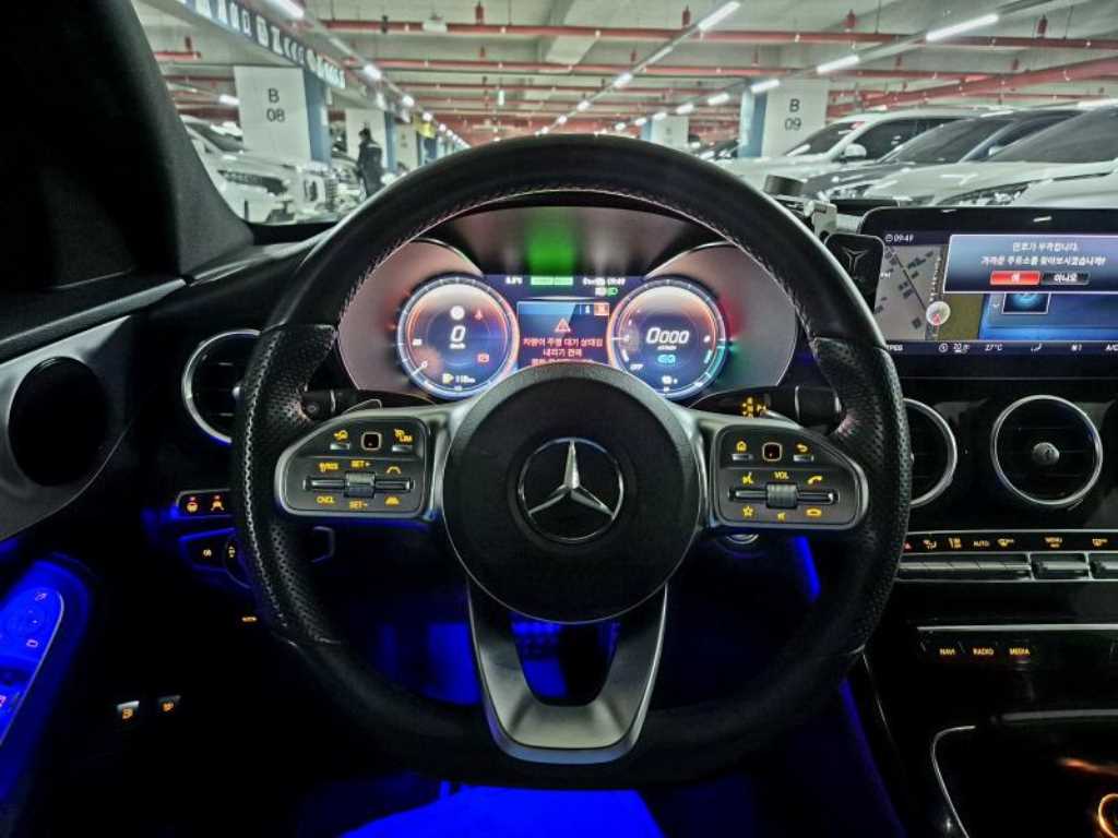 Mercedes Benz C Class - Vista 5