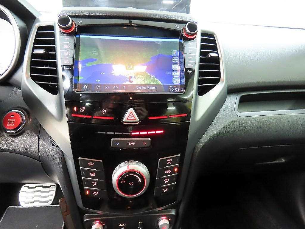 Ssangyong Tivoli 2018 Blanco - Importación desde Corea - HF Imports Iquique - Foto 14