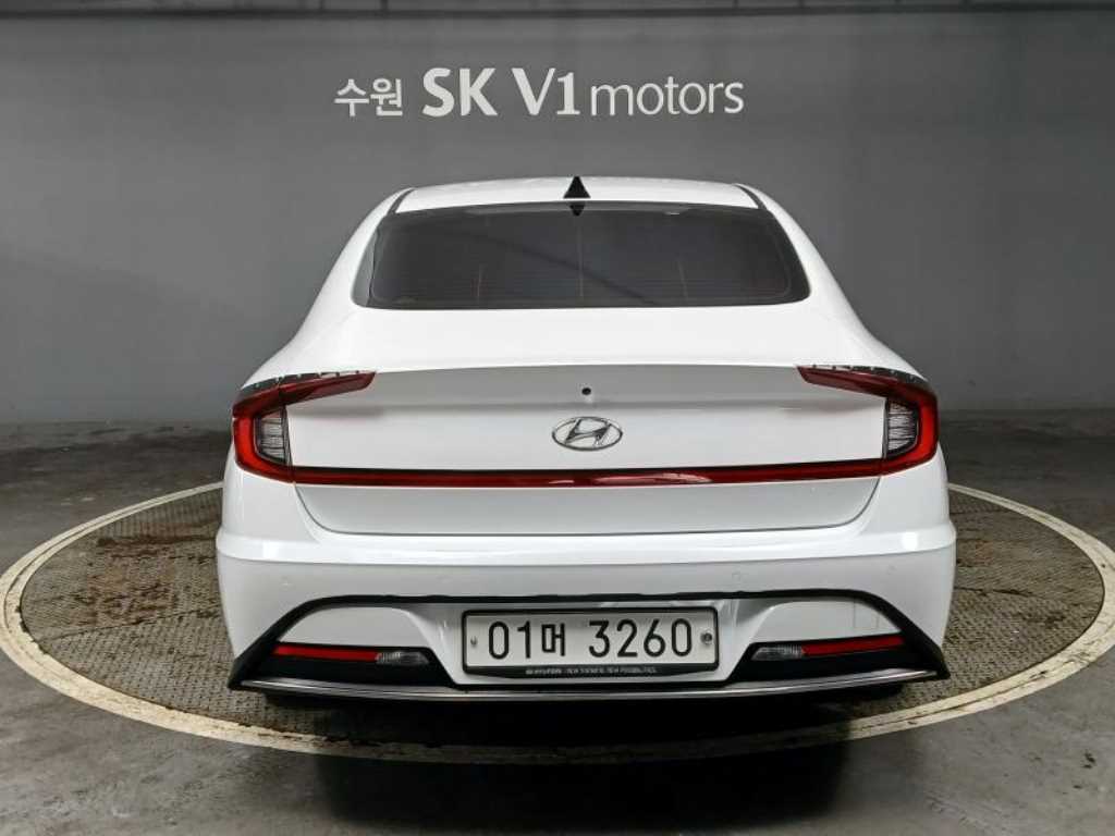 HYUNDAI Sonata - Vista 5