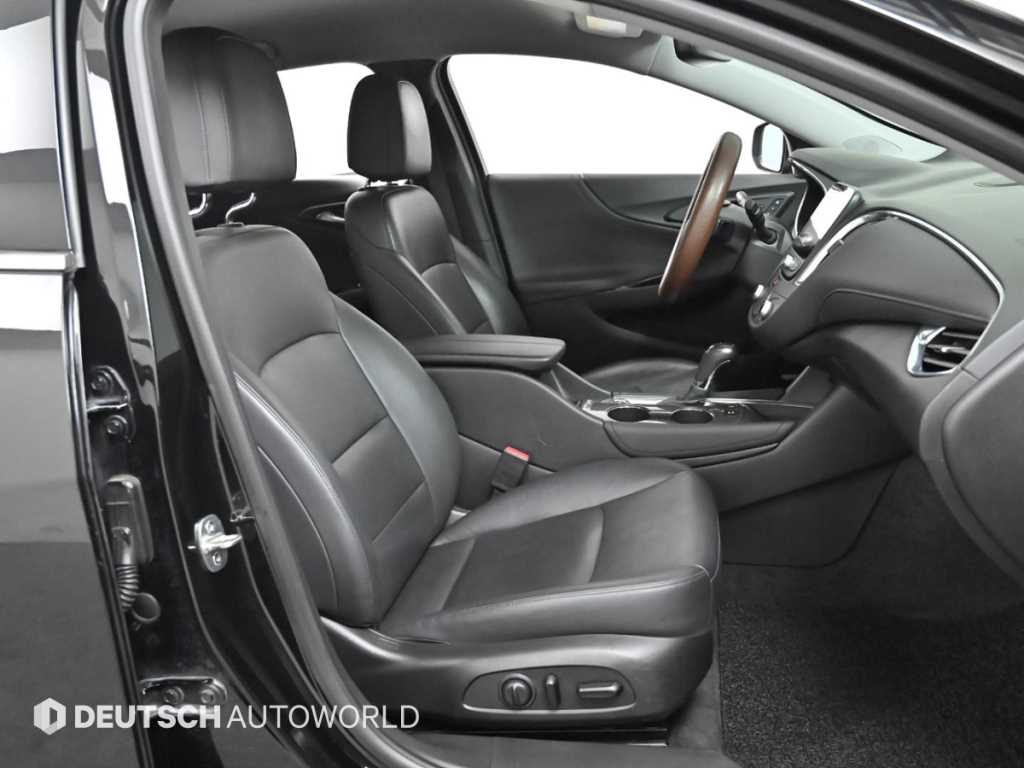 Chevrolet Malibu - Vista 10