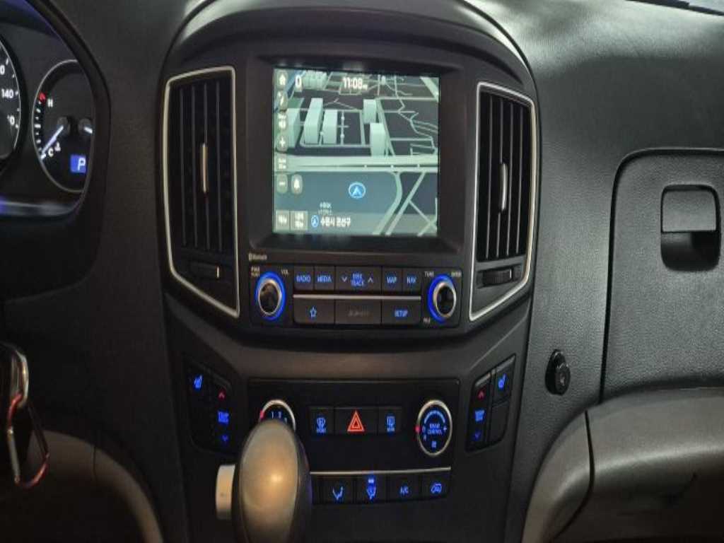 HYUNDAI Starex 2019 - Importación desde Corea - HF Imports Iquique - Foto 13