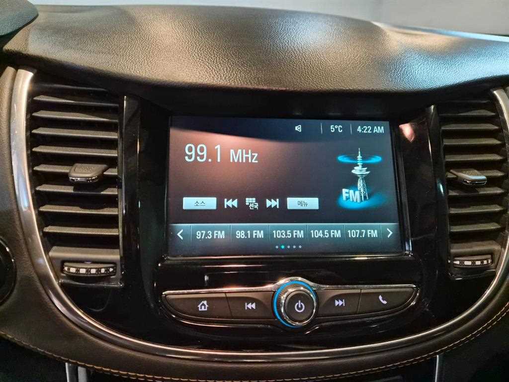 Chevrolet Trax 2019 Negro - Importación desde Corea - HF Imports Iquique - Foto 13