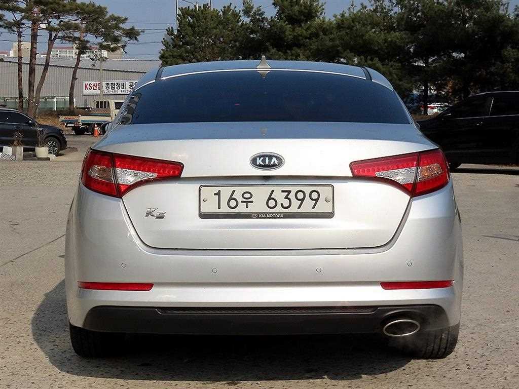 KIA K5 - Vista 4
