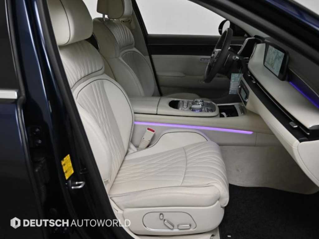 Genesis G90 - Vista 10