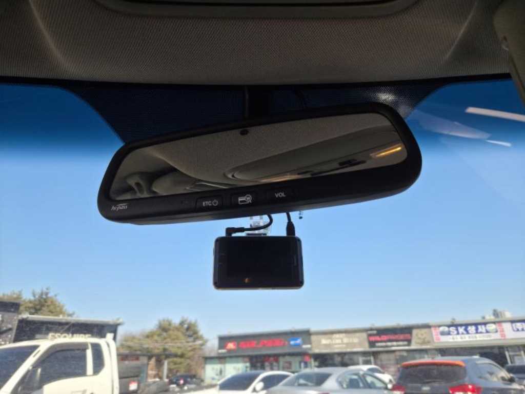 KIA Carnival - Vista 10