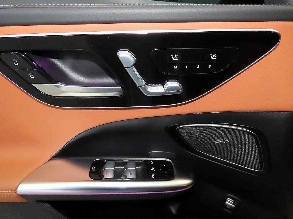 Mercedes Benz C Class - Vista 12