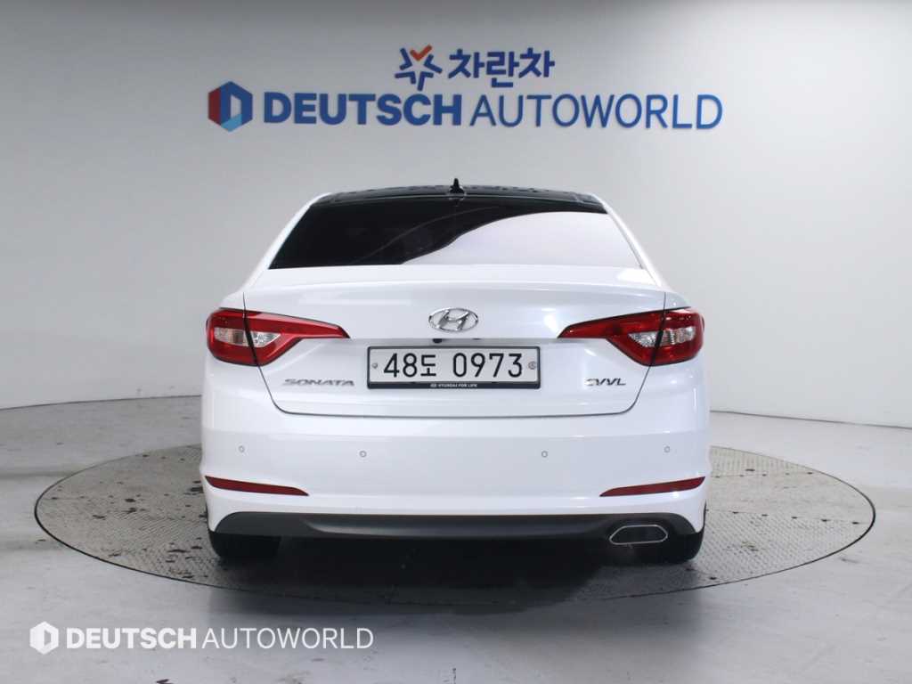 HYUNDAI Sonata - Vista 4