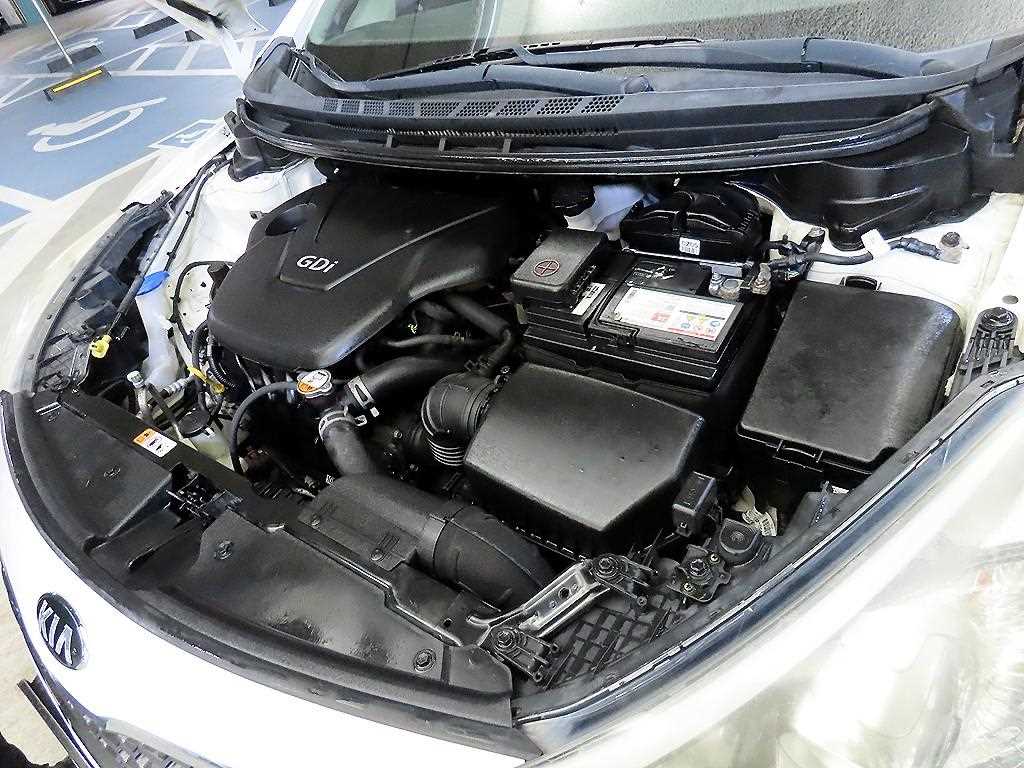 KIA K3 2015 Blanco - Importación desde Corea - HF Imports Iquique - Foto 19